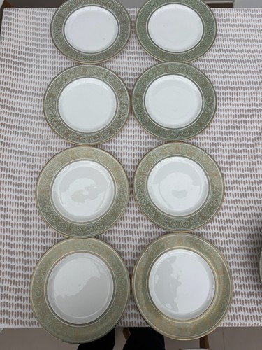 Assiettes porcelaine - 8, x
